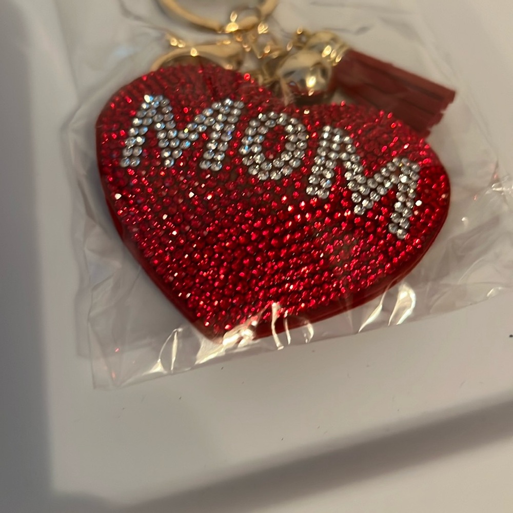 - NEW MOM Key/Bag Charm